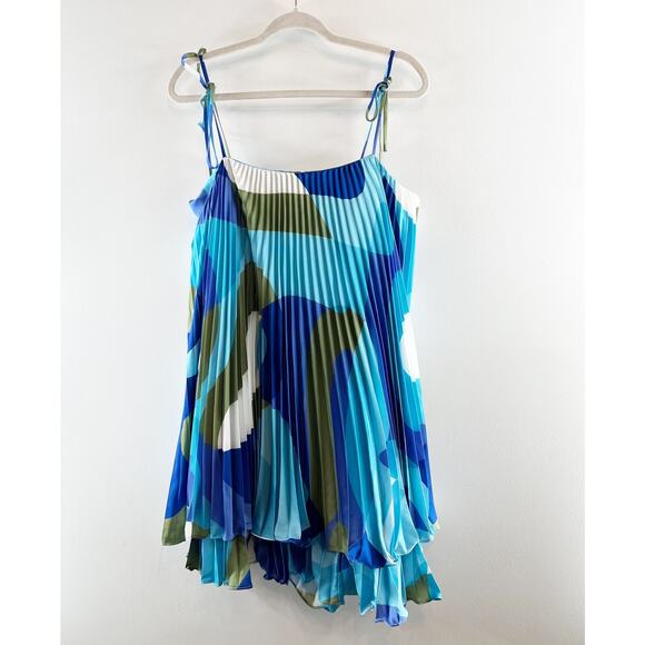 Hutch Blue and Green Pleated Jumpsuit - Picture 4 of 12